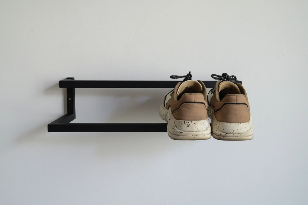 Entryway shoe rack