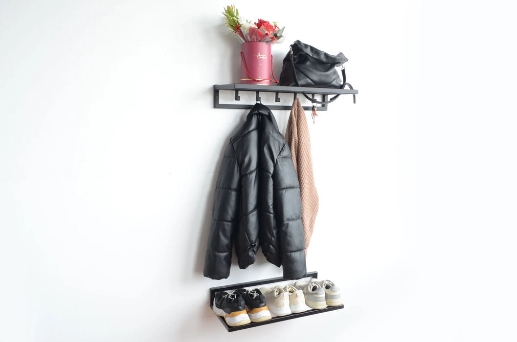 Wall metal coat rack